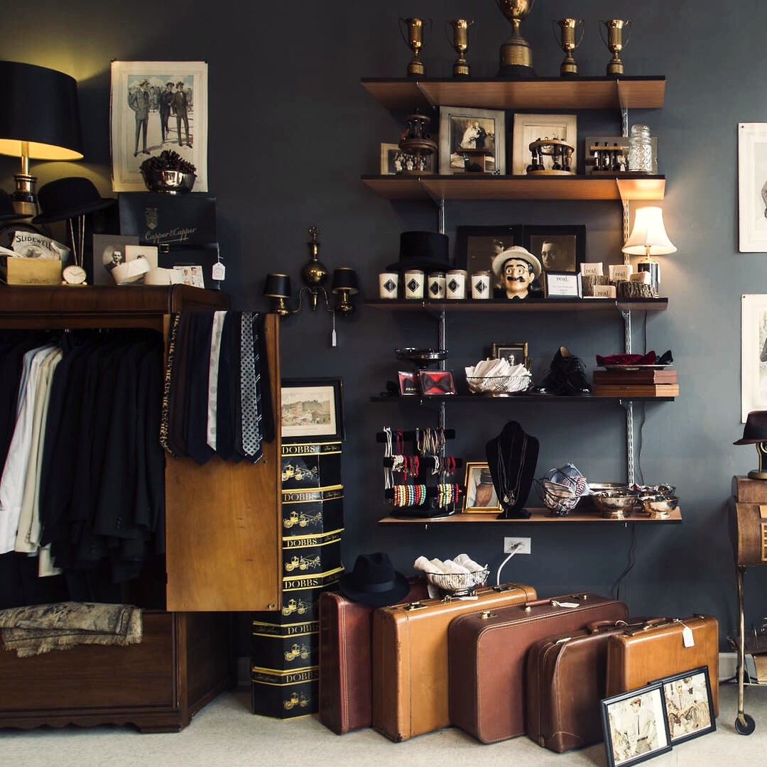 Wicker Park thrifting and vintage shops